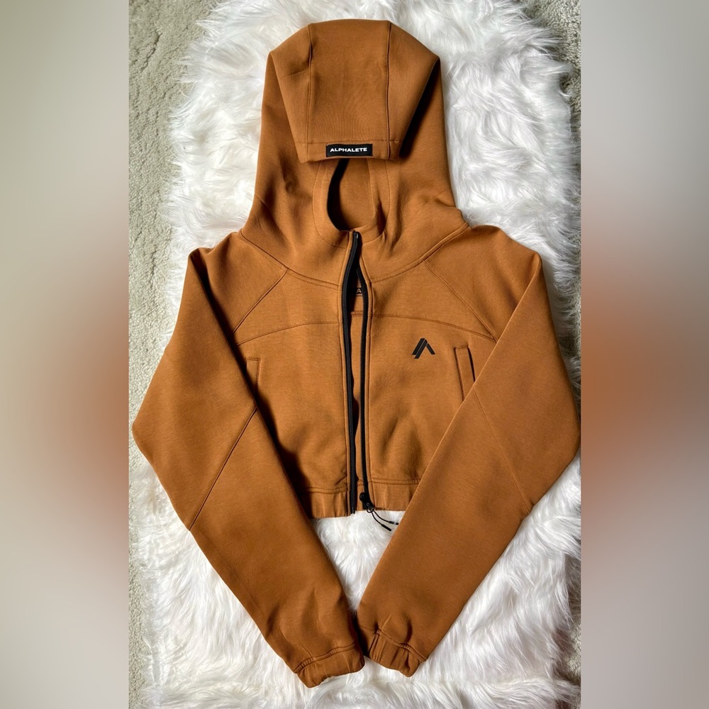 Alphalete ELMTS crop zip